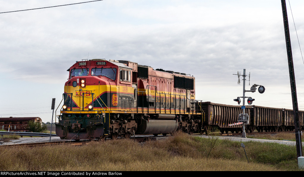 SB Scrapper with SD70MACs